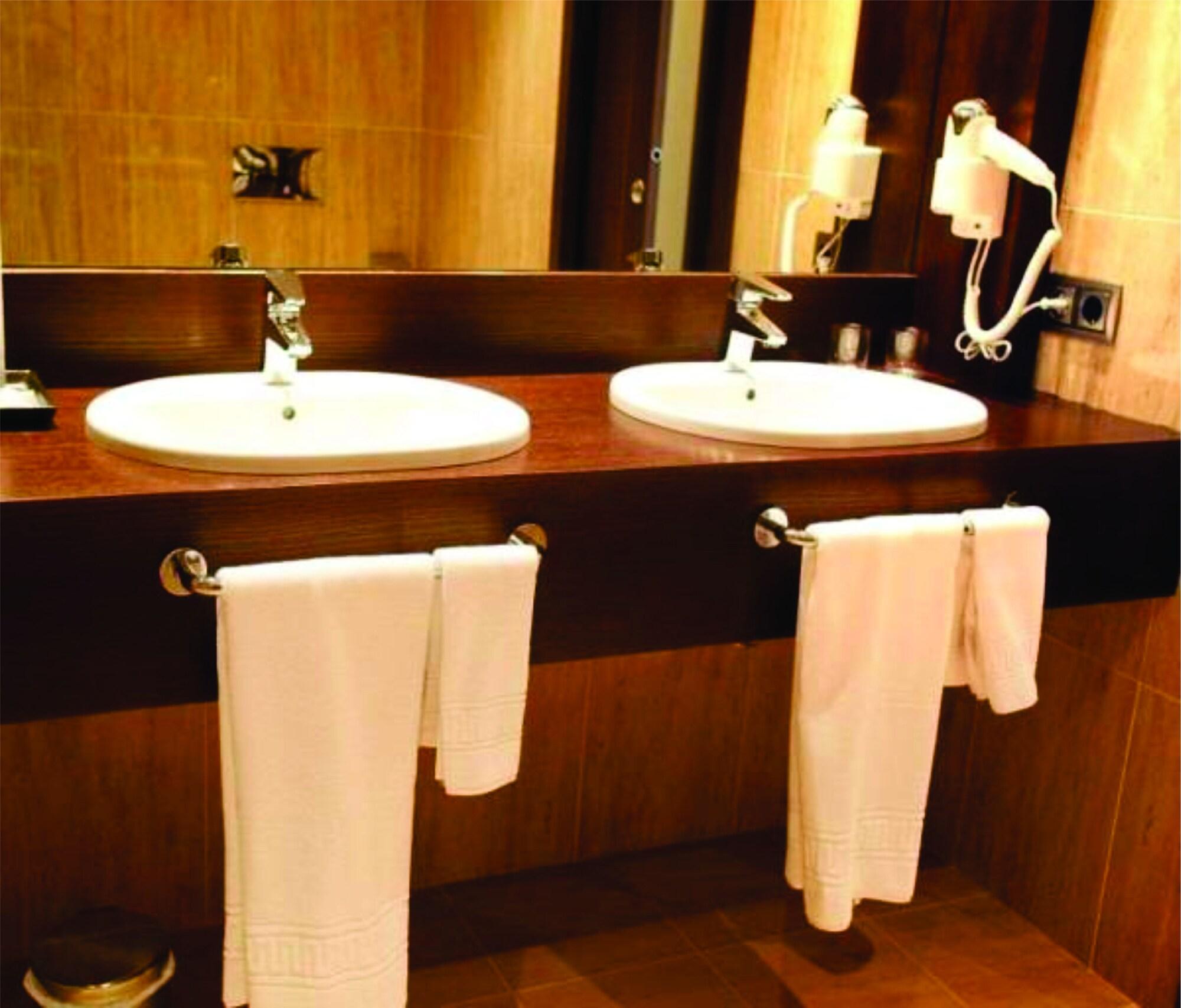 Hotel Villa De Aranda Aranda de Duero Extérieur photo